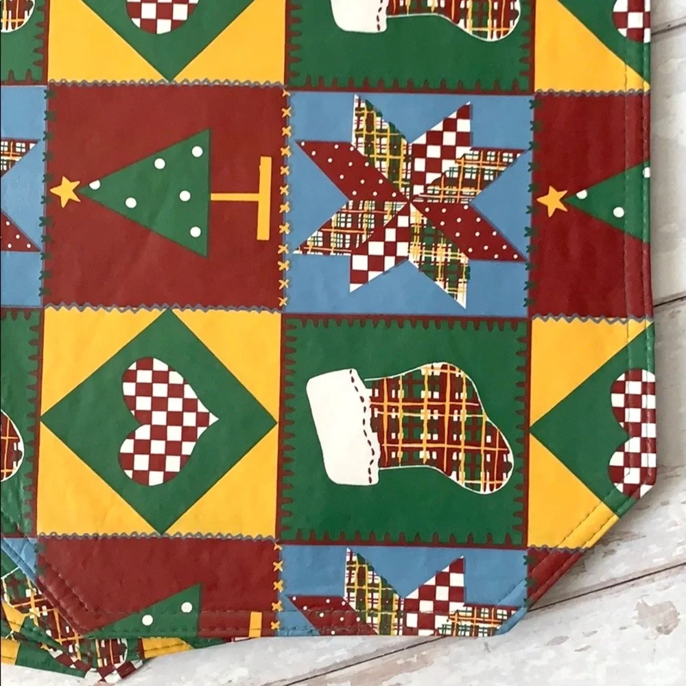 Christmas Holiday Placemats 6 Pack Wipe Clean Green Red Patchwork Print